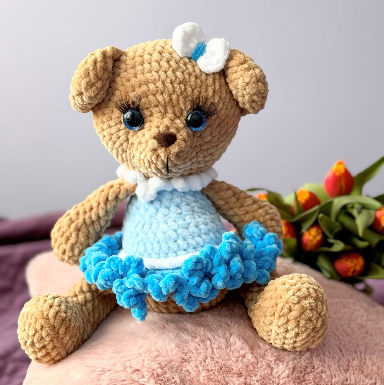 Misia w niebieskiej sukience_2