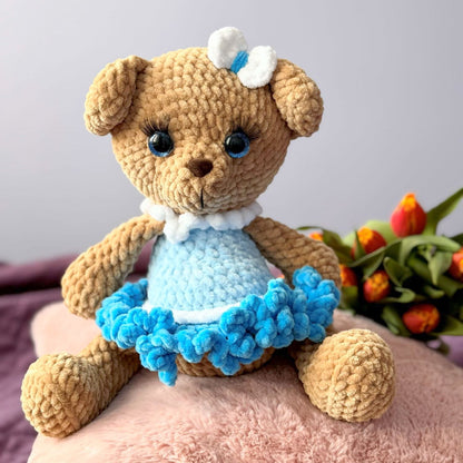 Misia w niebieskiej sukience_2