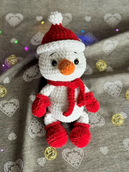 Bałwan w czerwonych rękawiczkach, bucikach, czapce i szaliku_4