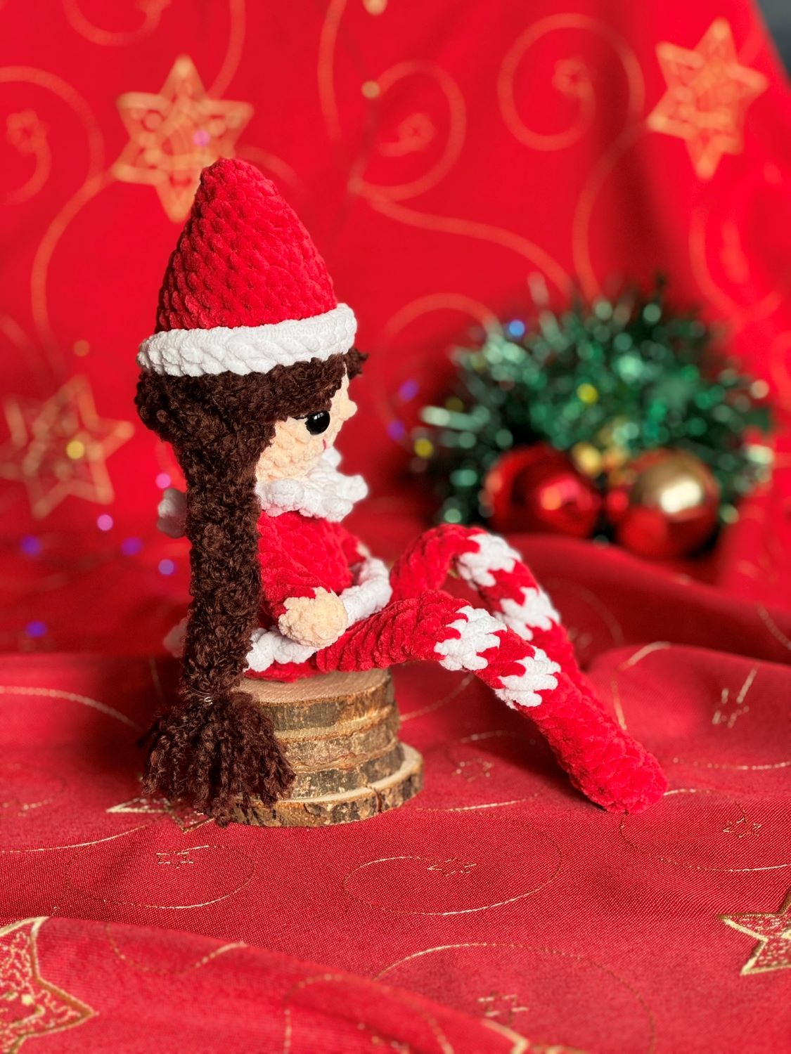 Elf lalka dziewczynka w czerwonym ubranku_3