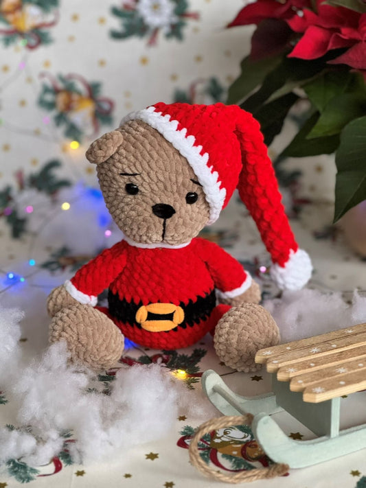 Miś w czerwonym stroju Mikołaja_1