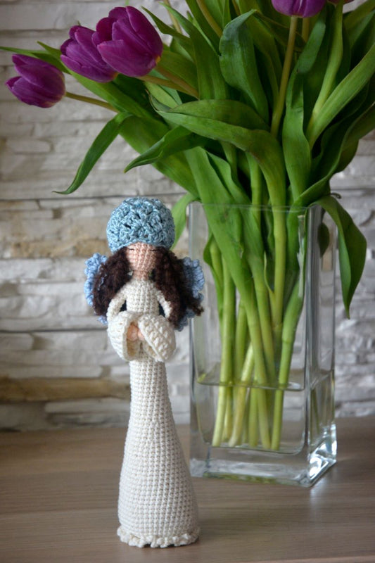 Wzór na szydełko diy tutorial anioł w niebieskiej czapce_1