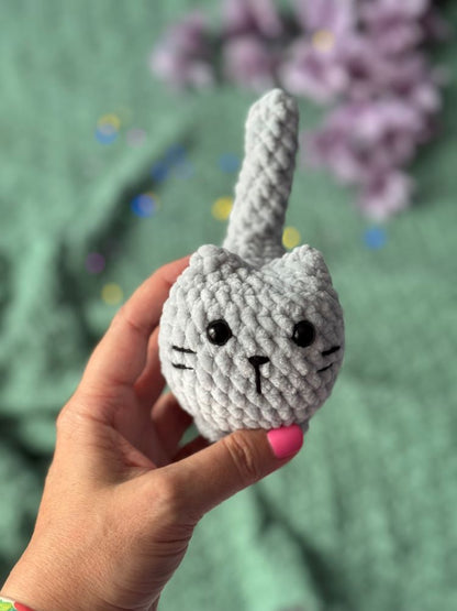 Kotek szydełkowy pluszowy handmade rękodzieło