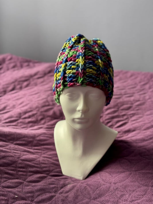 Kolorowa czapka handmade na szydełku – ciepła, modna i wyjątkowa